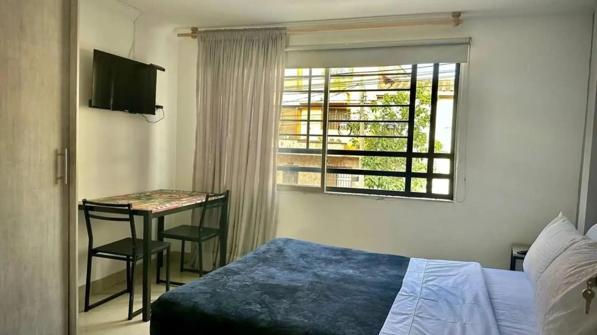 Apartamentos Y Loft Laureles Medellin 0*,