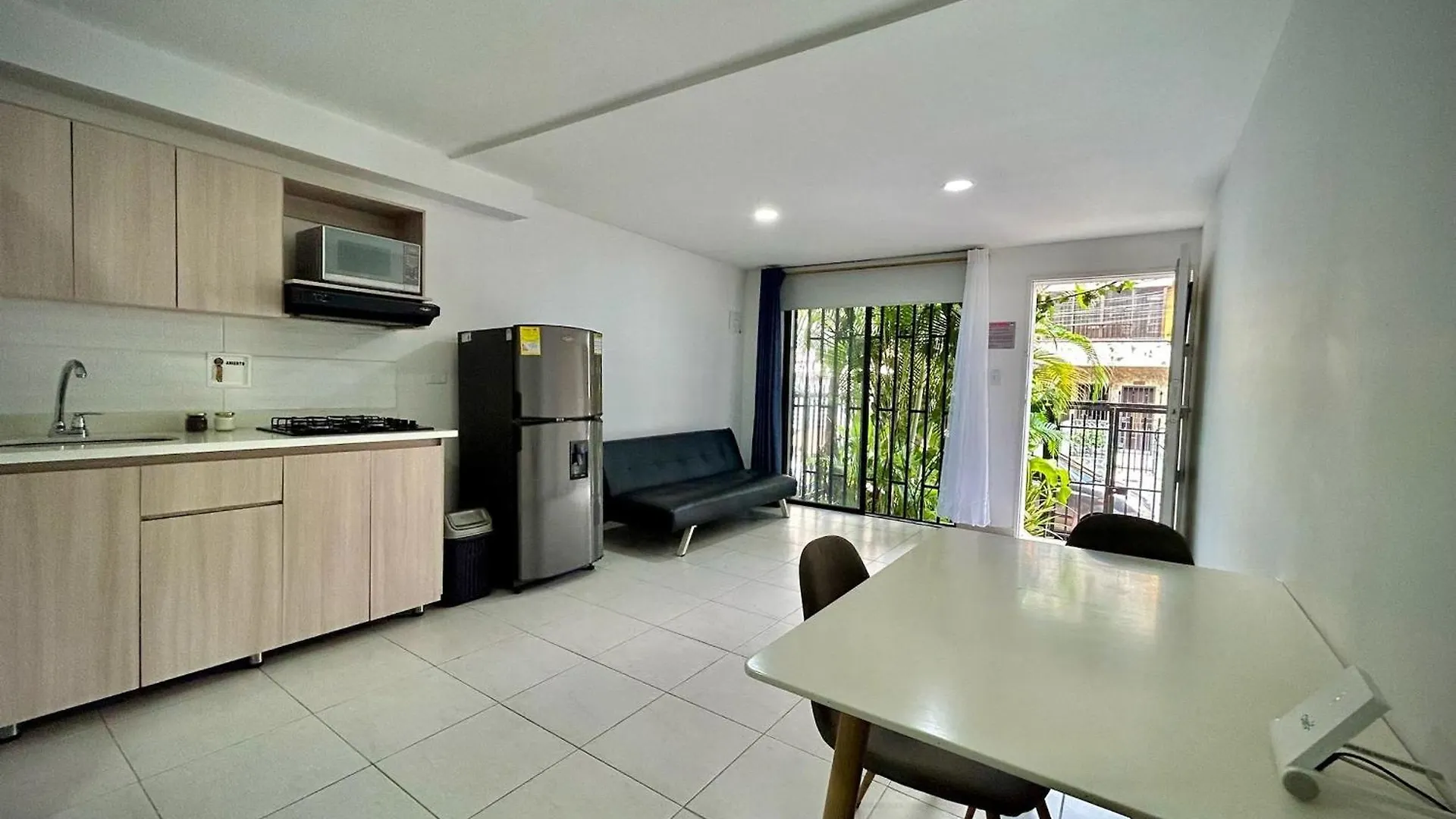 Apartamentos Y Loft Laureles Medellin 0*,