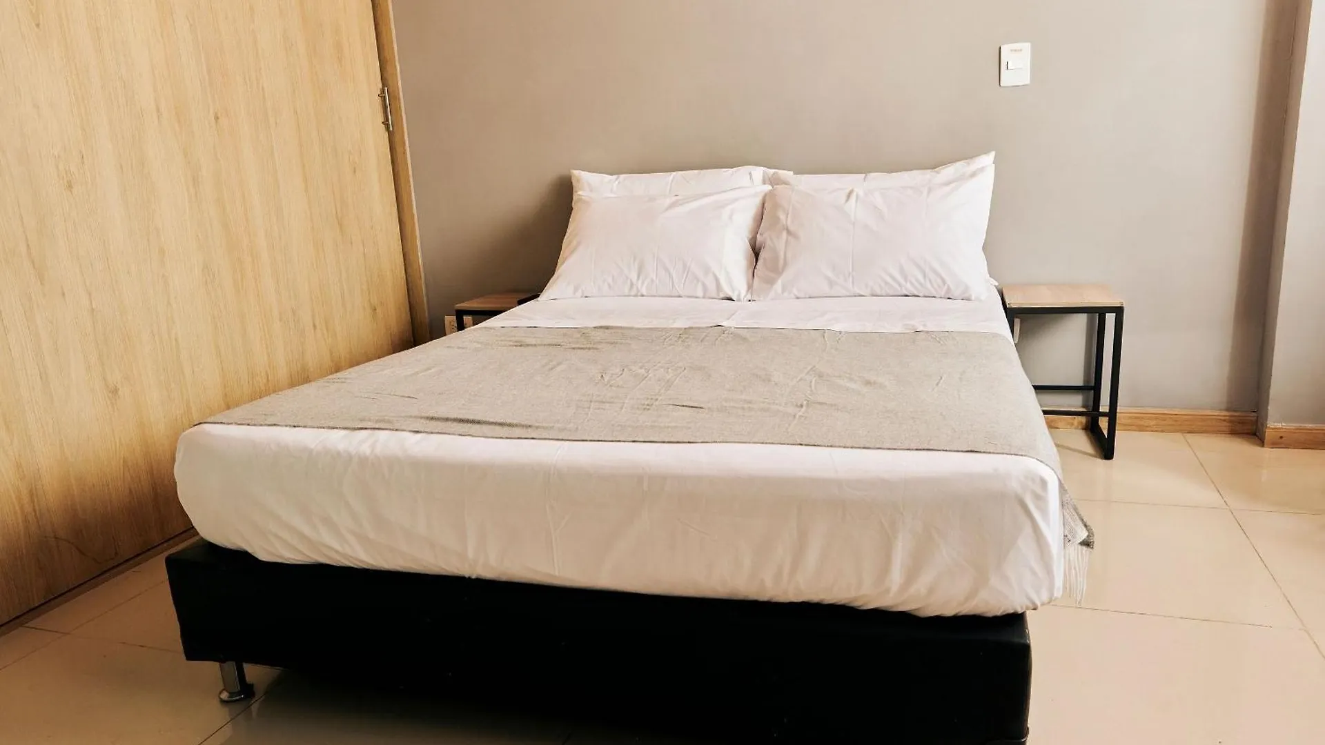 Apartamentos Y Loft Laureles Medellin 0*,  Colombia